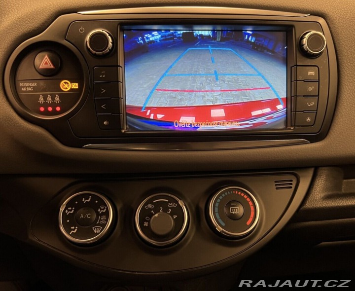 Toyota Yaris VVT-i Active 2016