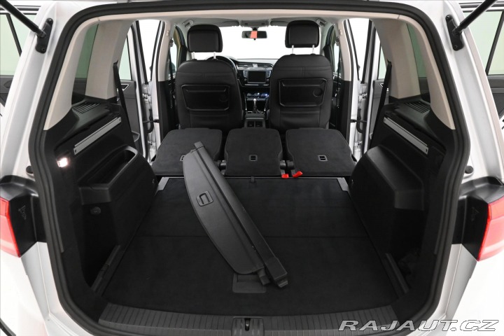 Volkswagen Touran 2,0 TDI 110kW DSG Záruka 2016