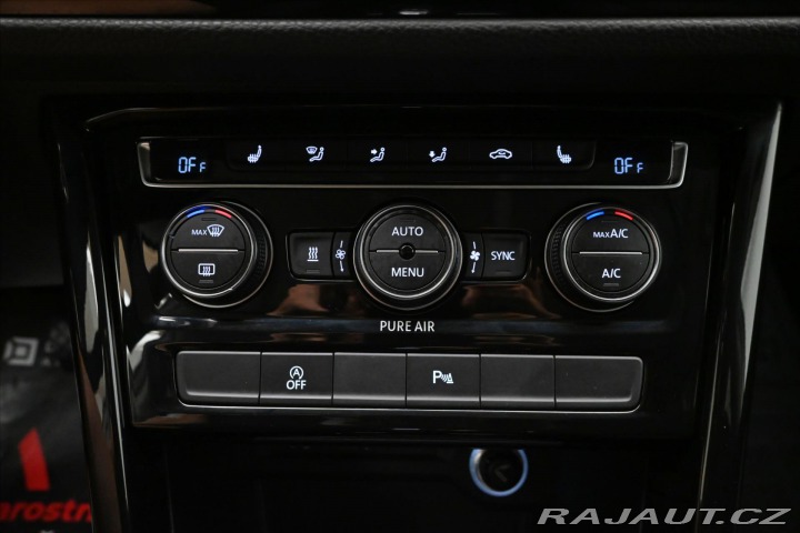 Volkswagen Touran 2,0 TDI 110kW DSG Záruka 2016