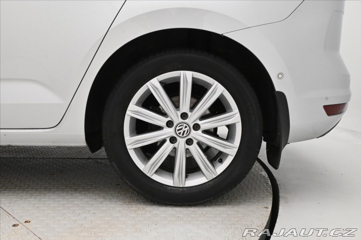 Volkswagen Touran 2,0 TDI 110kW DSG Záruka 2016