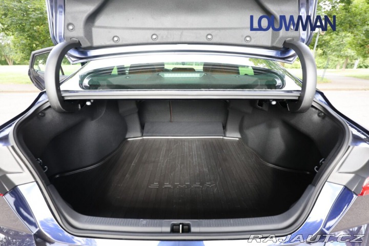 Toyota Camry 2.5  HEV CVT Prestige 2026