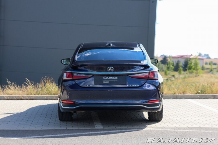 Lexus Ostatní modely ES 300h 300H 2,5 HEV LUXURY 2024