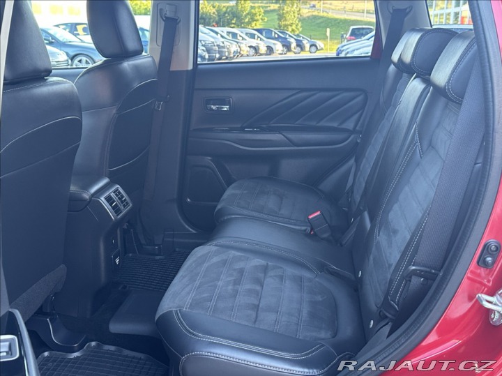 Mitsubishi Outlander 2,4 PHEV 224PS Diamant 4 2019