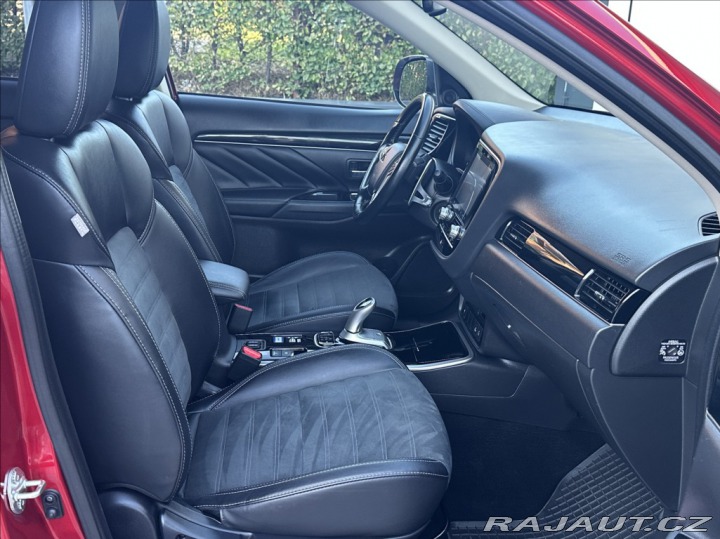 Mitsubishi Outlander 2,4 PHEV 224PS Diamant 4 2019