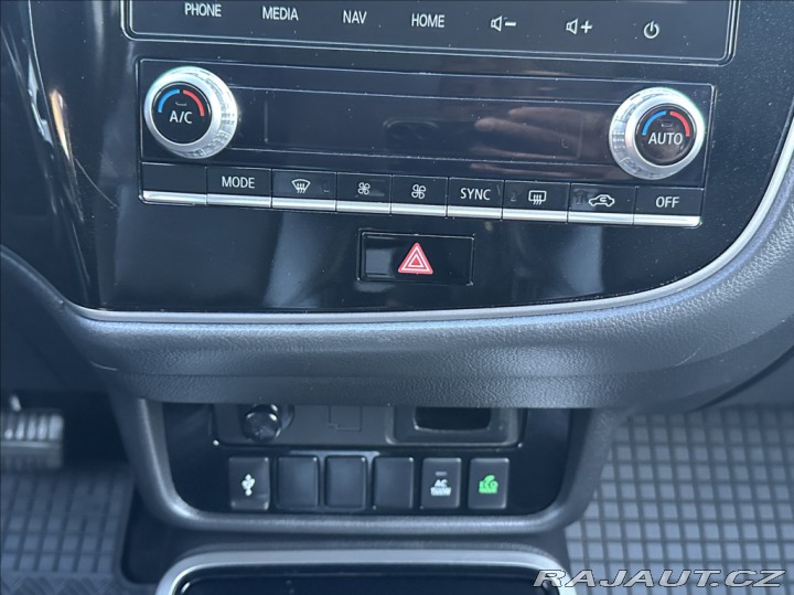Mitsubishi Outlander 2,4 PHEV 224PS Diamant 4 2019