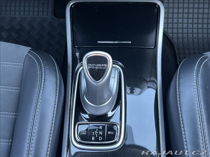 Mitsubishi Outlander 2,4 PHEV 224PS Diamant 4 2019