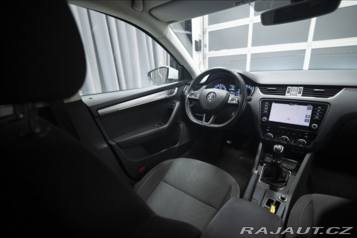 Škoda Octavia 2,0 TDI NAVI KEYLESS VÝHŘ 2017