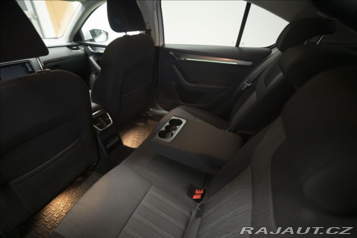Škoda Octavia 2,0 TDI NAVI KEYLESS VÝHŘ 2017
