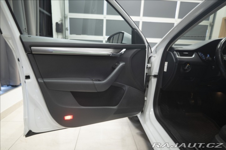 Škoda Octavia 2,0 TDI NAVI KEYLESS VÝHŘ 2017