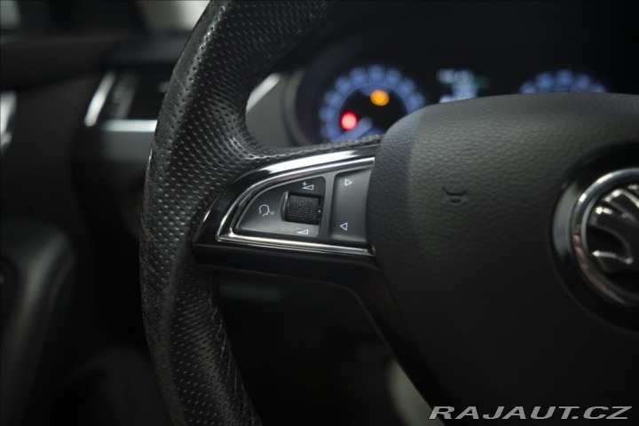 Škoda Octavia 2,0 TDI NAVI KEYLESS VÝHŘ 2017