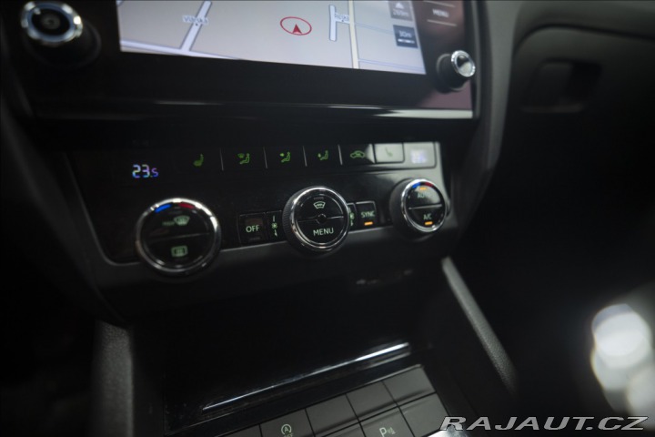 Škoda Octavia 2,0 TDI NAVI KEYLESS VÝHŘ 2017