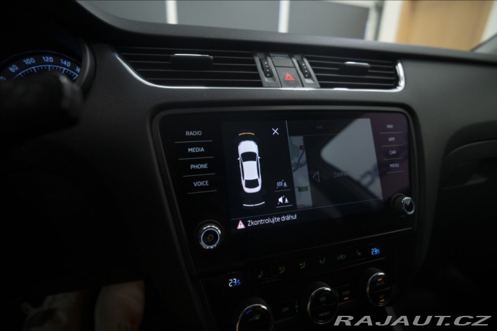 Škoda Octavia 2,0 TDI NAVI KEYLESS VÝHŘ 2017
