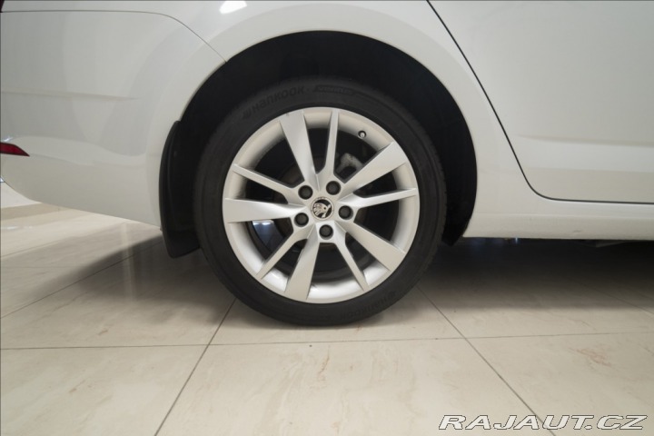 Škoda Octavia 2,0 TDI NAVI KEYLESS VÝHŘ 2017