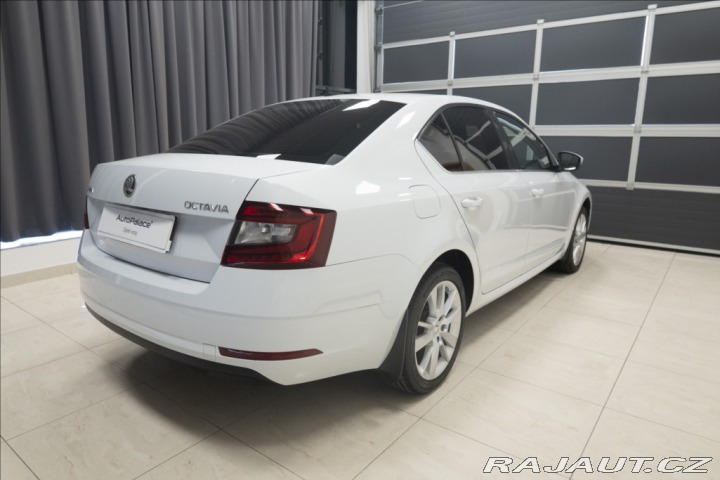 Škoda Octavia 2,0 TDI NAVI KEYLESS VÝHŘ 2017