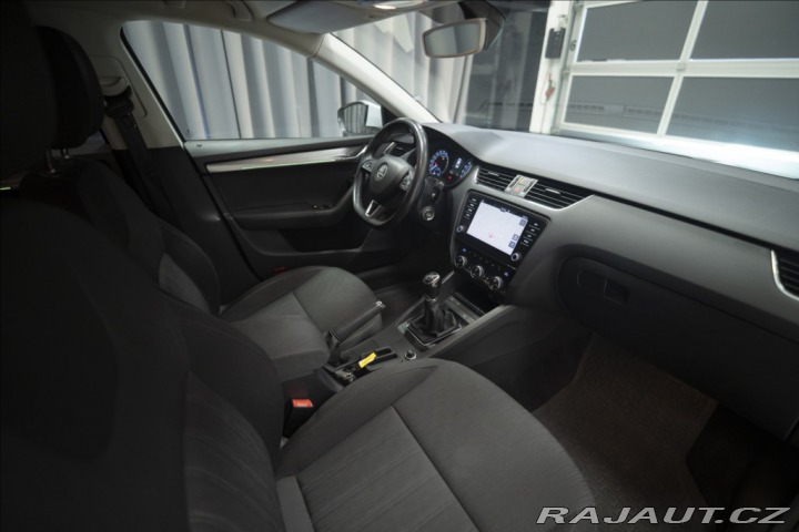 Škoda Octavia 2,0 TDI NAVI KEYLESS VÝHŘ 2017