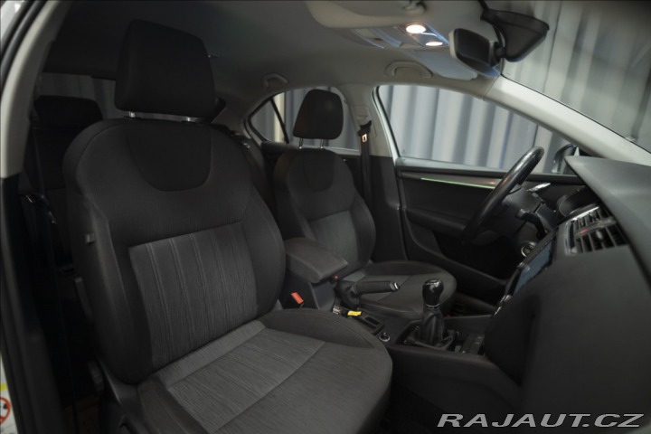 Škoda Octavia 2,0 TDI NAVI KEYLESS VÝHŘ 2017