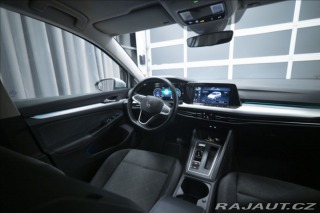 Volkswagen Golf 1,5 eTSI DSG KAMERA VÝHŘE 2023