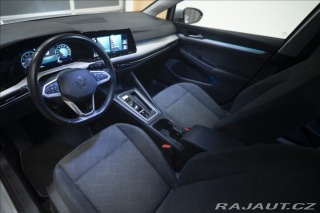 Volkswagen Golf 1,5 eTSI DSG KAMERA VÝHŘE 2023