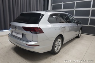 Volkswagen Golf 1,5 eTSI DSG KAMERA VÝHŘE 2023