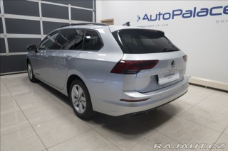 Volkswagen Golf 1,5 eTSI DSG KAMERA VÝHŘE 2023