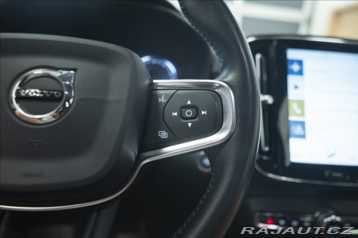 Volvo XC40 2,0 T5 AWD NAVI KAMERA TA 2018