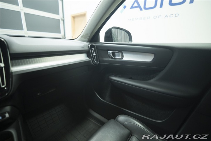 Volvo XC40 2,0 T5 AWD NAVI KAMERA TA 2018