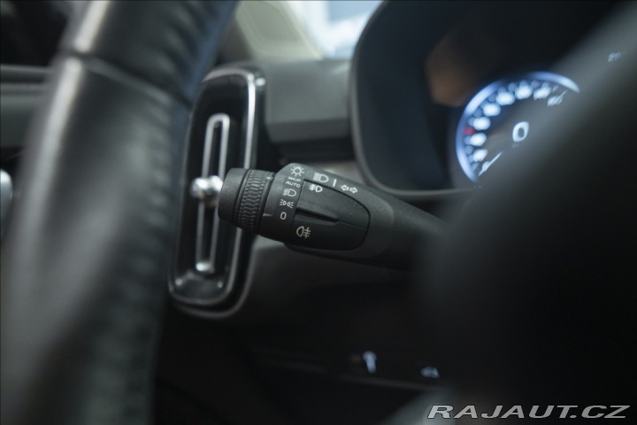 Volvo XC40 2,0 T5 AWD NAVI KAMERA TA 2018