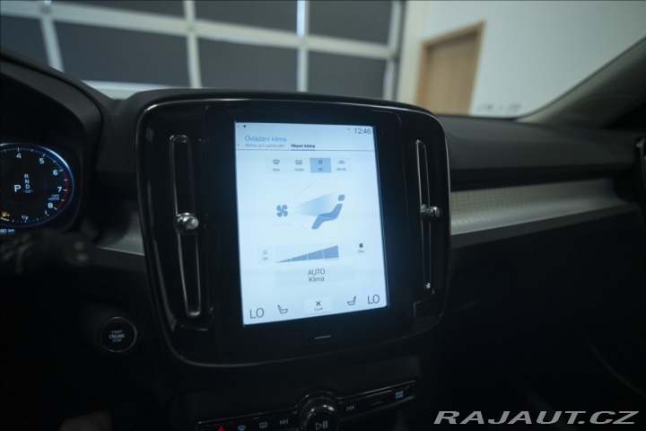 Volvo XC40 2,0 T5 AWD NAVI KAMERA TA 2018