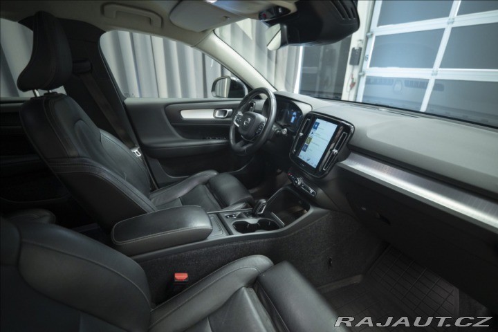 Volvo XC40 2,0 T5 AWD NAVI KAMERA TA 2018