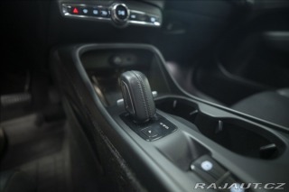 Volvo XC40 2,0 T5 AWD NAVI KAMERA TA 2018