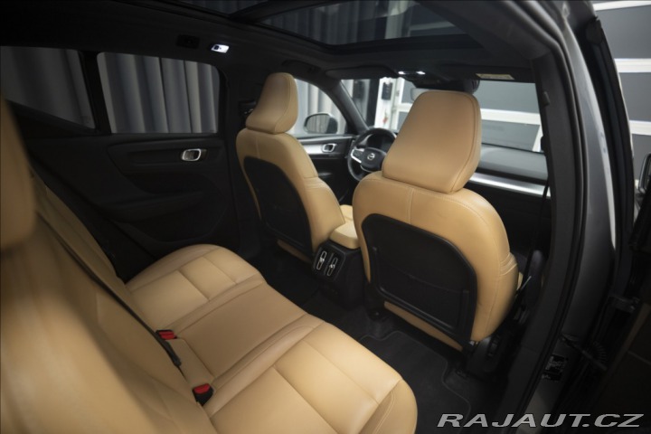 Volvo XC40 2,0 D4 AWD NAVI KAMERA TA 2018