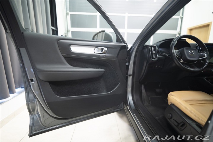 Volvo XC40 2,0 D4 AWD NAVI KAMERA TA 2018