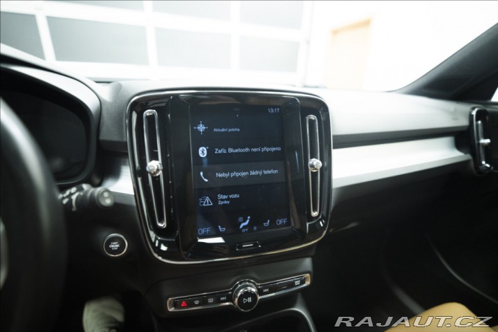 Volvo XC40 2,0 D4 AWD NAVI KAMERA TA 2018