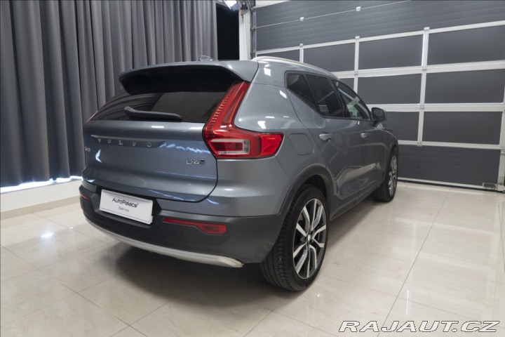 Volvo XC40 2,0 D4 AWD NAVI KAMERA TA 2018