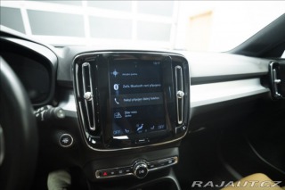 Volvo XC40 2,0 D4 AWD NAVI KAMERA TA 2018