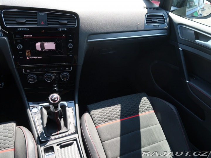 Volkswagen Golf 2,0 TSi GTi Performance Č 2019