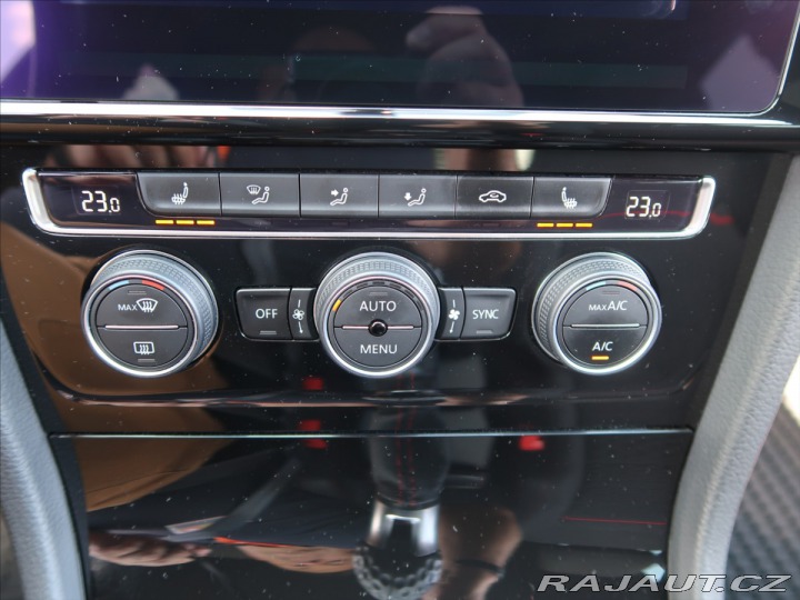 Volkswagen Golf 2,0 TSi GTi Performance Č 2019