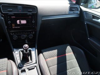 Volkswagen Golf 2,0 TSi GTi Performance Č 2019