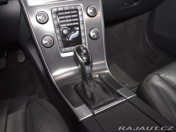 Volvo XC60 2,4 D4 SUMMUM 2014