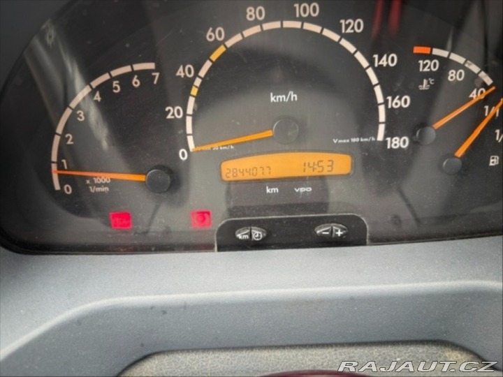 Mercedes-Benz Sprinter 2005
