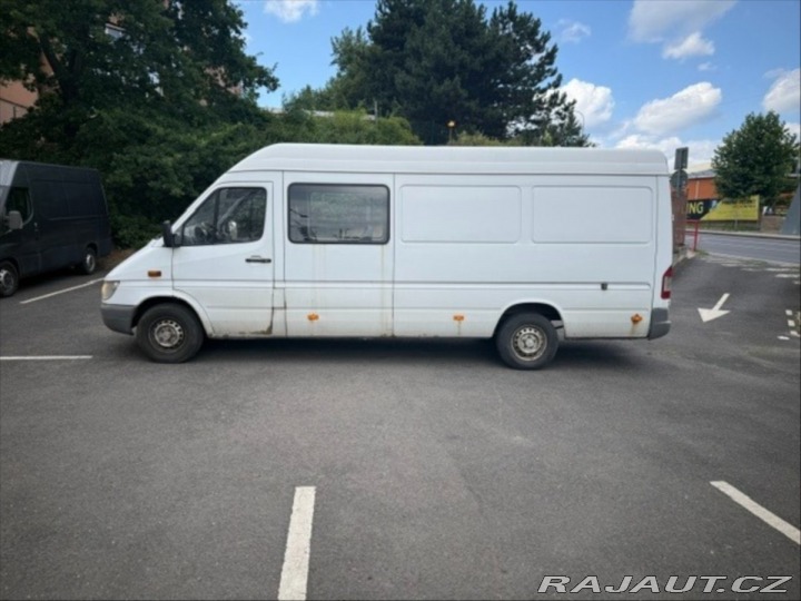 Mercedes-Benz Sprinter 2005