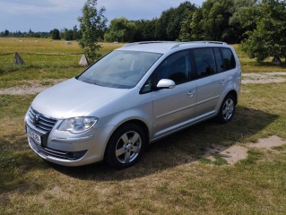 Volkswagen Touran 2,0   TDI 103 kW DSG face
