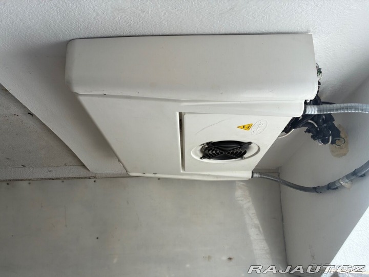 Volkswagen Transporter 2,5 TDI, MRAZAK 1800