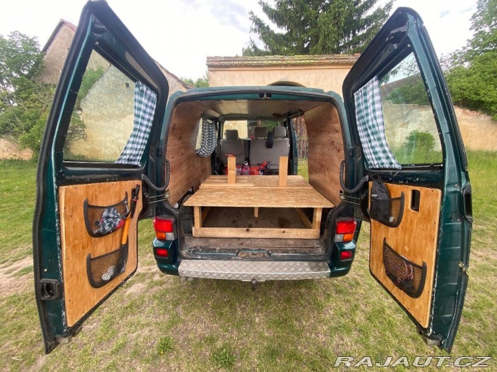 Volkswagen Transporter 2,5 tdi 75kW 2000