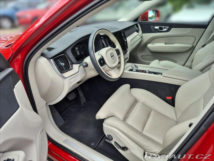 Volvo XC60 2,0 B5 AWD benzin Inscrip 2020