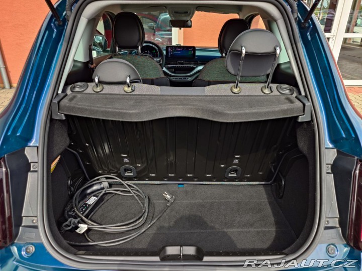 Fiat 500e 42 kWh, 87 kW Icon (ODPOČ 2022