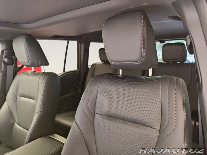 Toyota Land Cruiser 2.8L Diesel Executive 4x4 1800