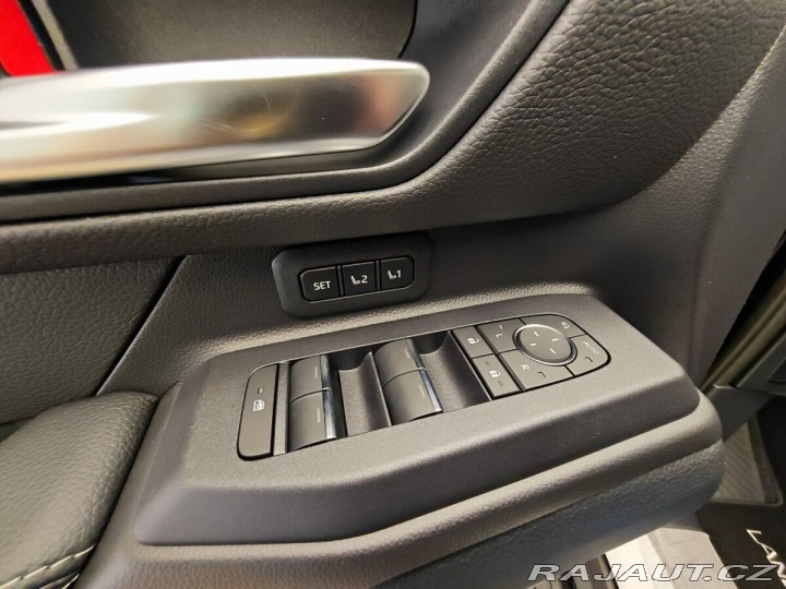 Toyota Land Cruiser 2.8L Diesel Executive 4x4 1800
