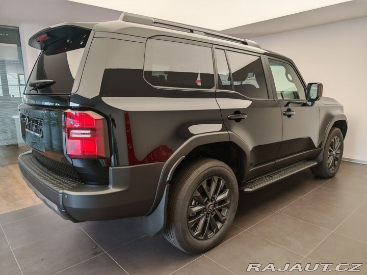 Toyota Land Cruiser 2.8L Diesel Executive 4x4 1800