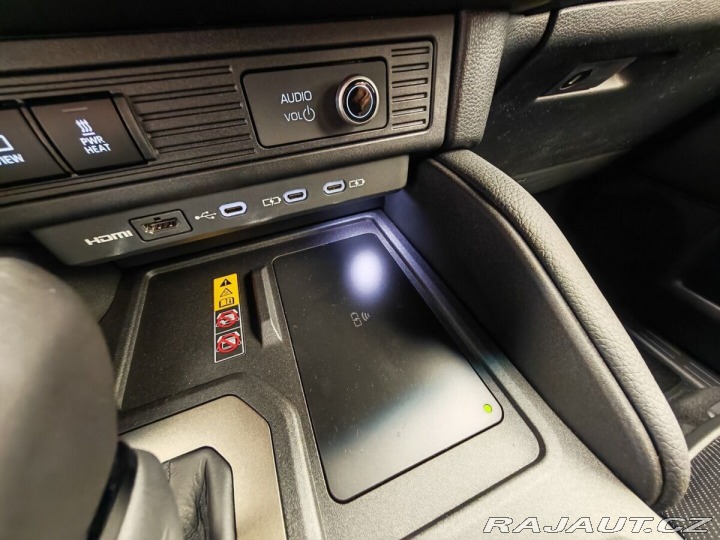 Toyota Land Cruiser 2.8L Diesel Executive 4x4 1800